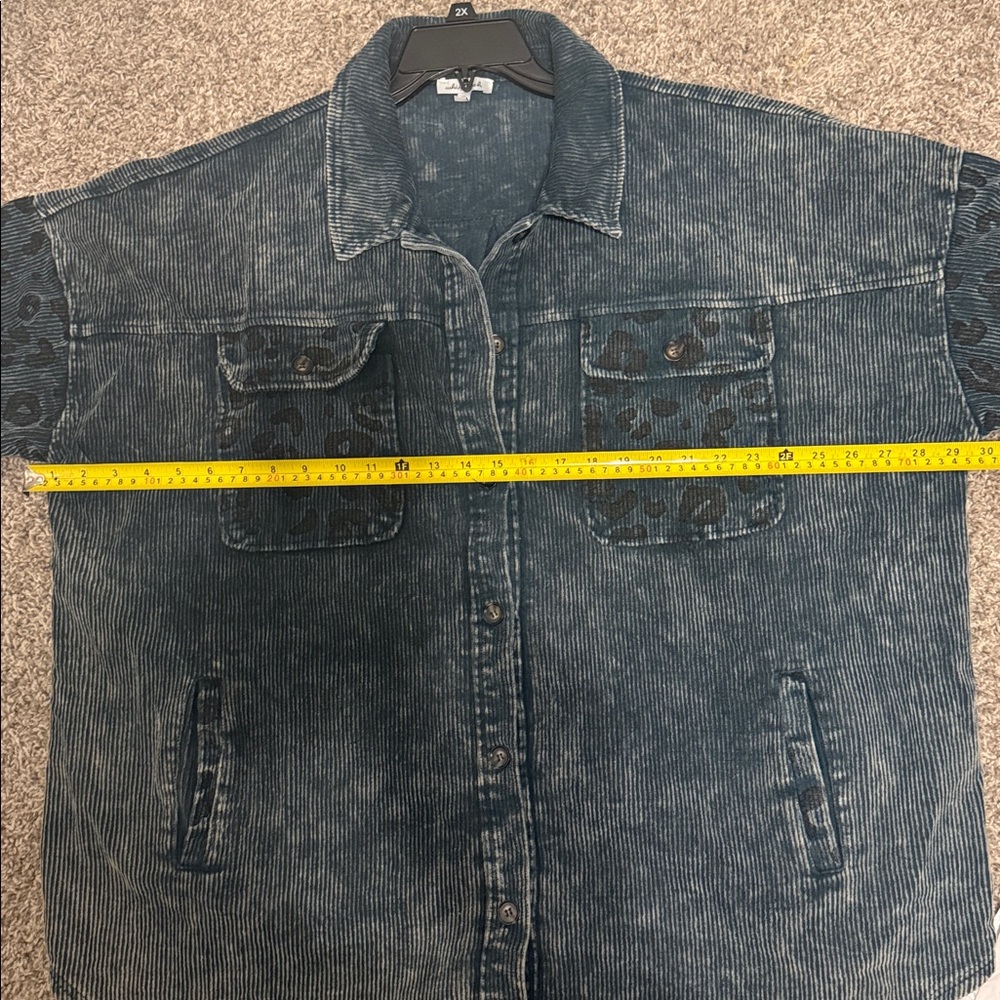 White Birch Blue Corduroy Shacket with Animal Print Accents. 2X - Picture 4 of 8